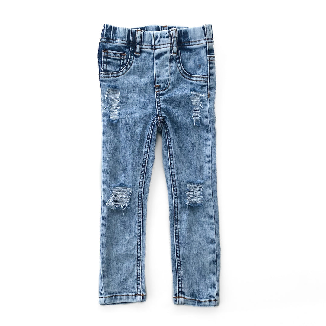 DISTRESSED JEANS - MIDWASH