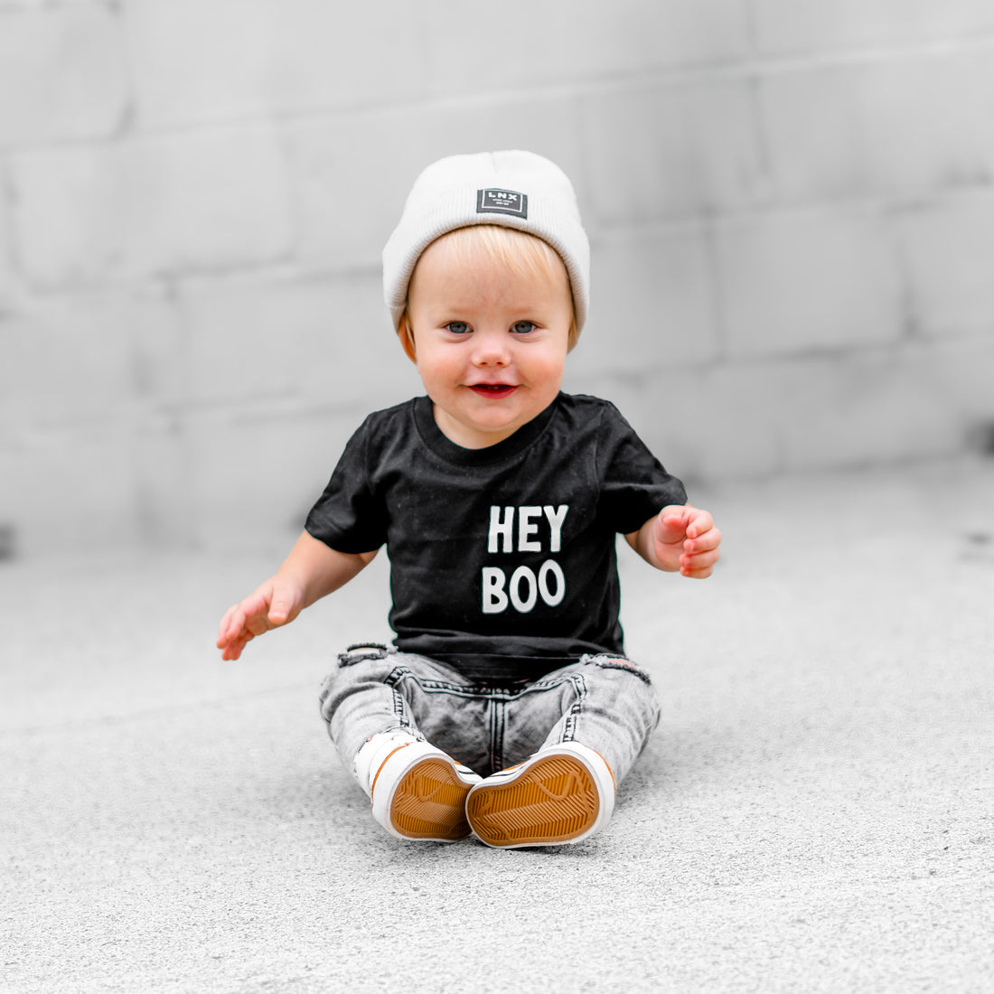 HEY BOO TEE - BLACK