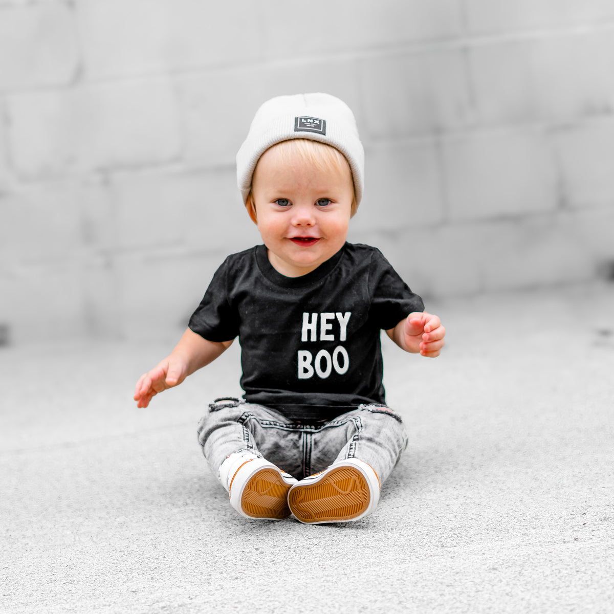 HEY BOO TEE - BLACK