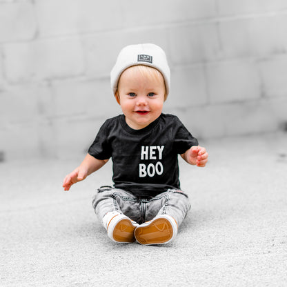 HEY BOO TEE - BLACK